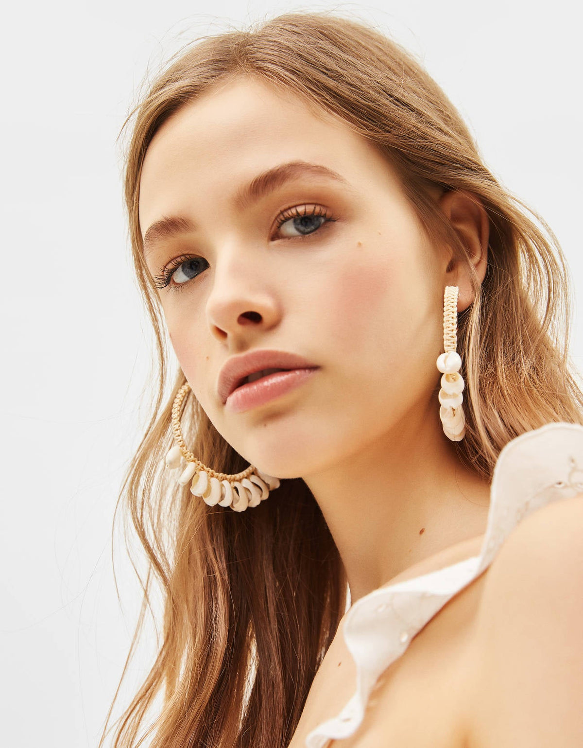 Crazybeautiful Seashell hoop earrings